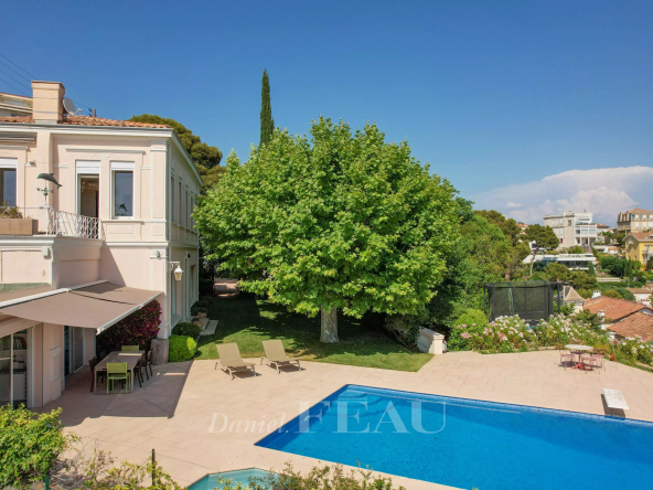 Marseille 7ème – Maison XIXème vue mer