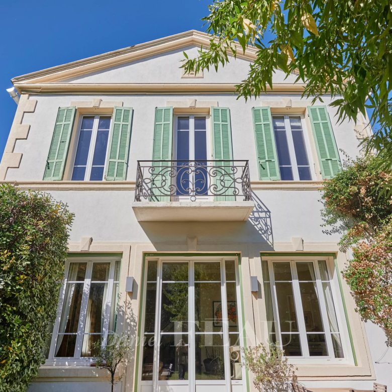 Villa neuve vue mer à vendre à Sainte-Maxime