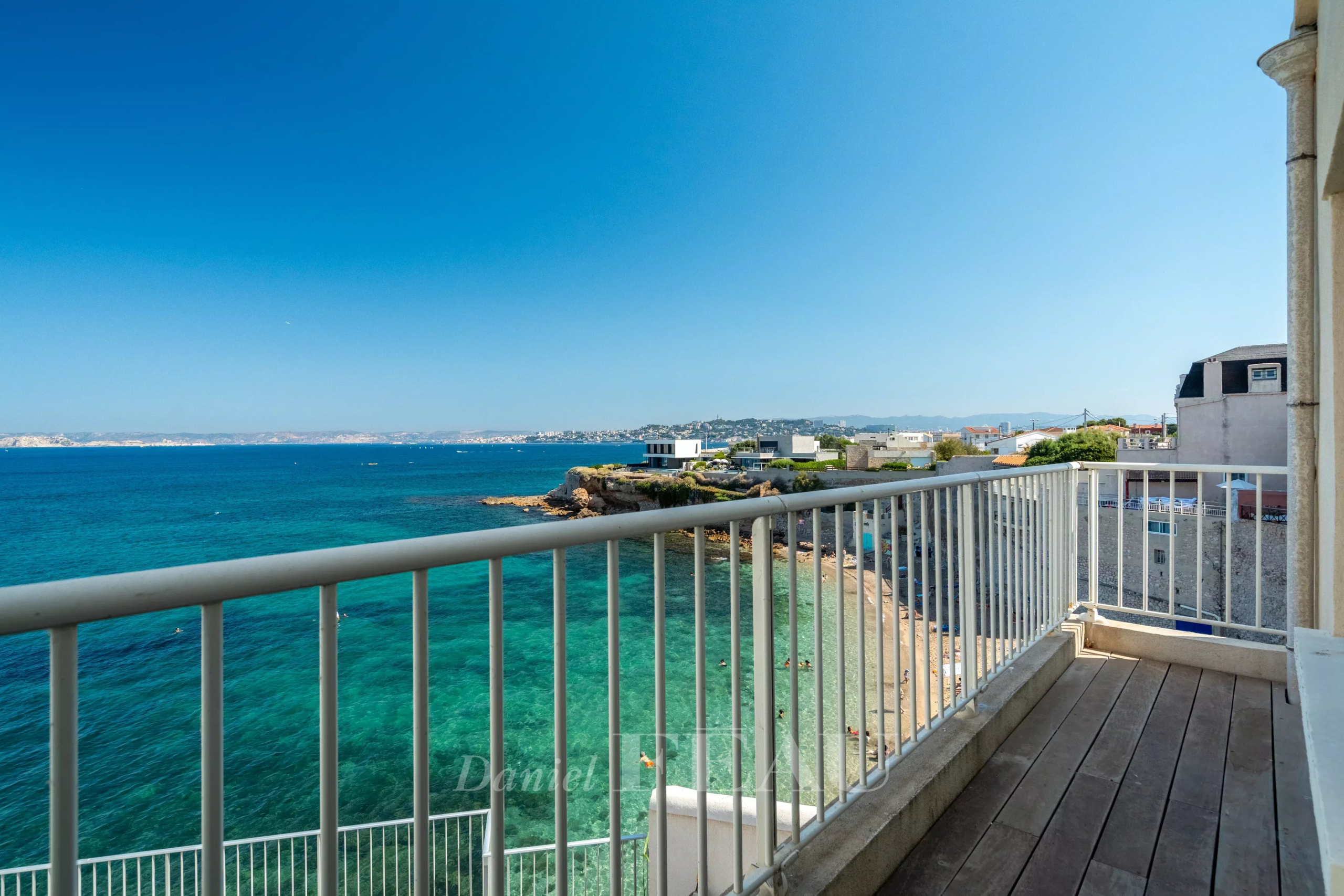 3fefaaea001e8125a786fd8956a98b5d_85725fe716_4096-original