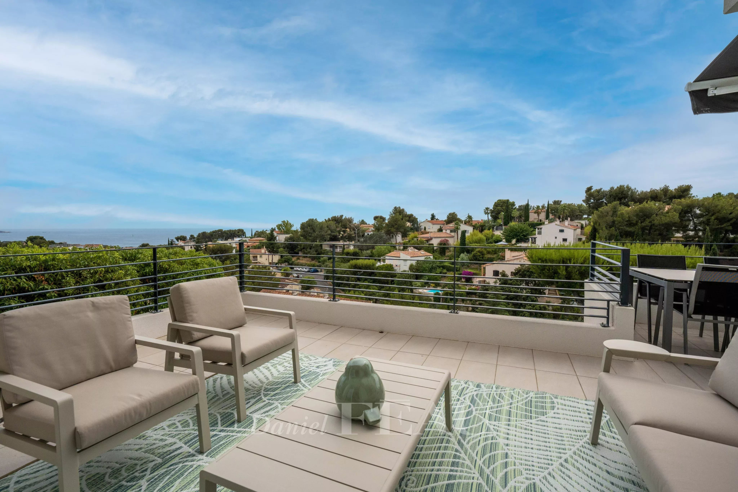 5383b253fdc342230faf9f09e8120557_a6d66afaa6_4096-original