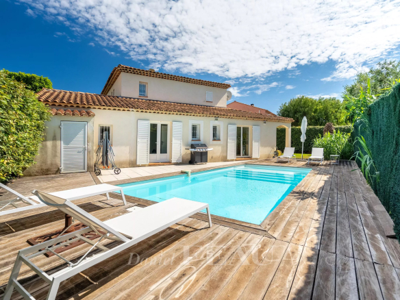 Saint-Cyr-sur-Mer – Family villa with swimming pool