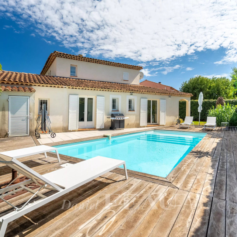 Marseille 7ème – Maison familiale avec piscine