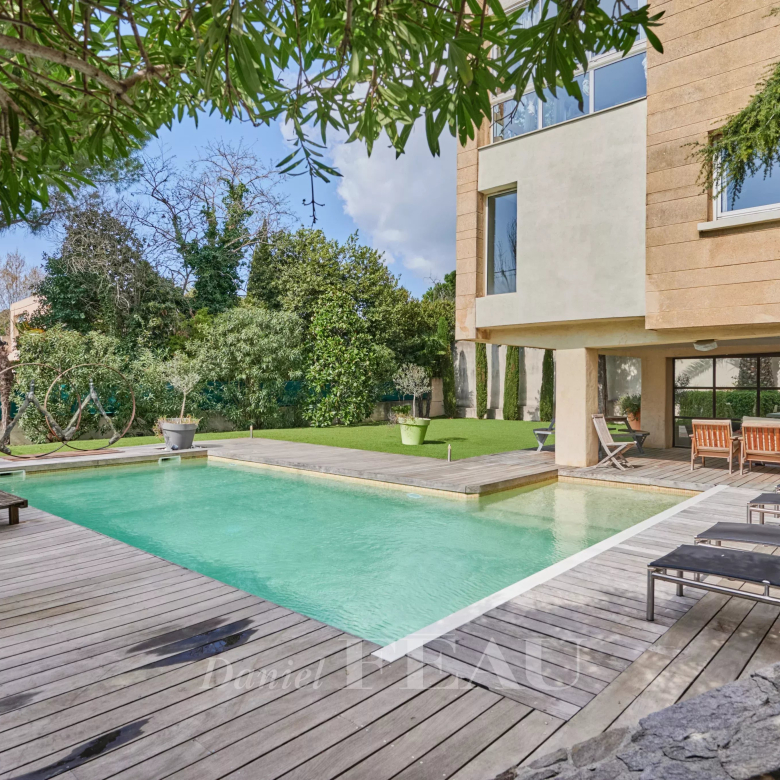 Bright property in a quiet location