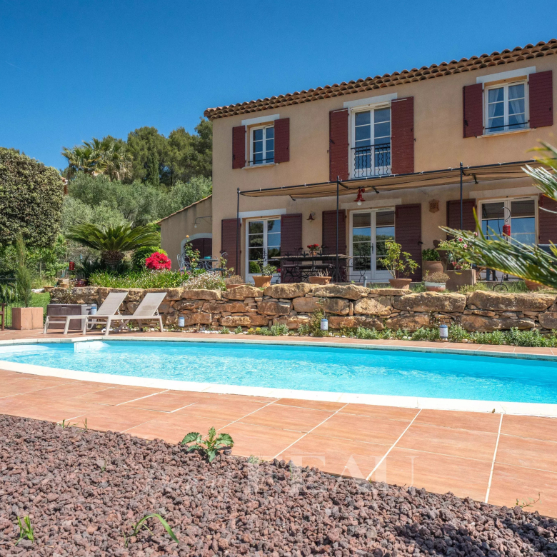 Vence : Charmante villa provençale avec aperçu mer