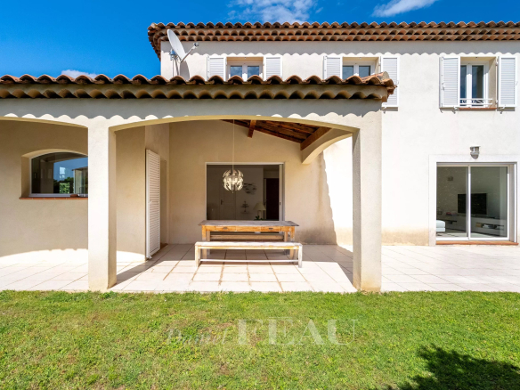 Saint-Cyr-sur-Mer – Family villa with swimming pool