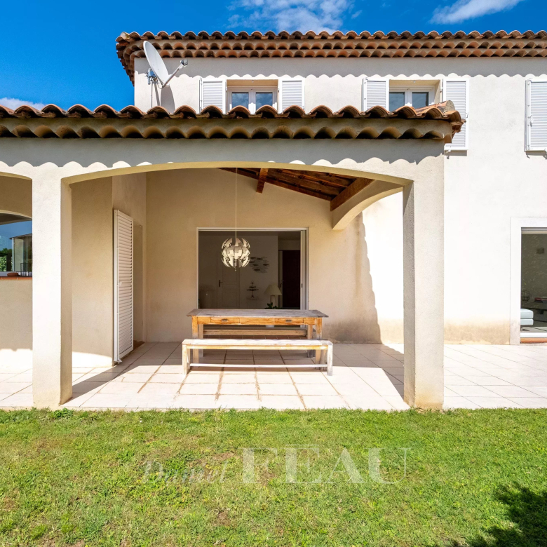 Charming country house with breathtaking views – Tourrettes-sur-Loup