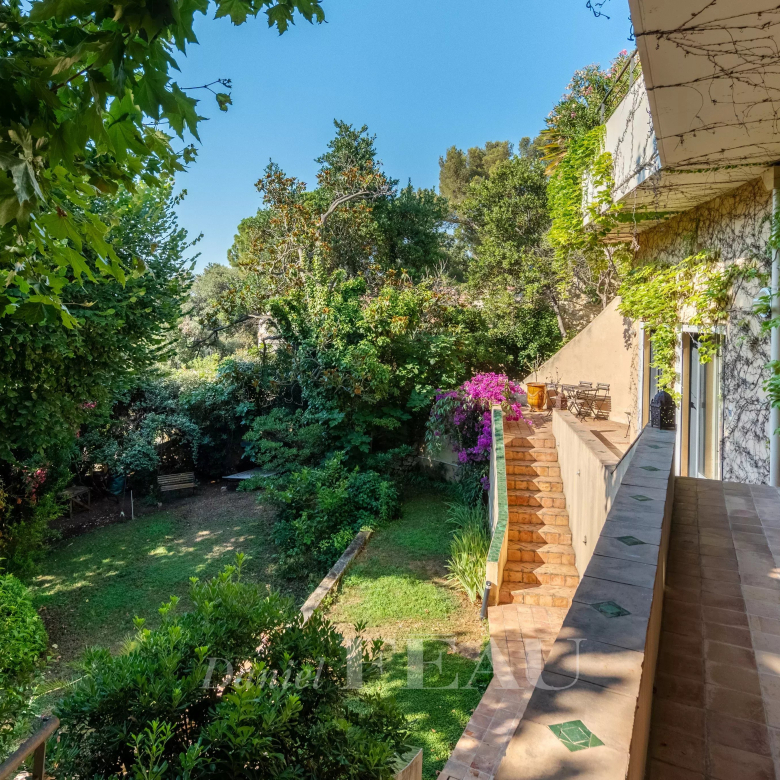 Gated community - Panoramic sea view