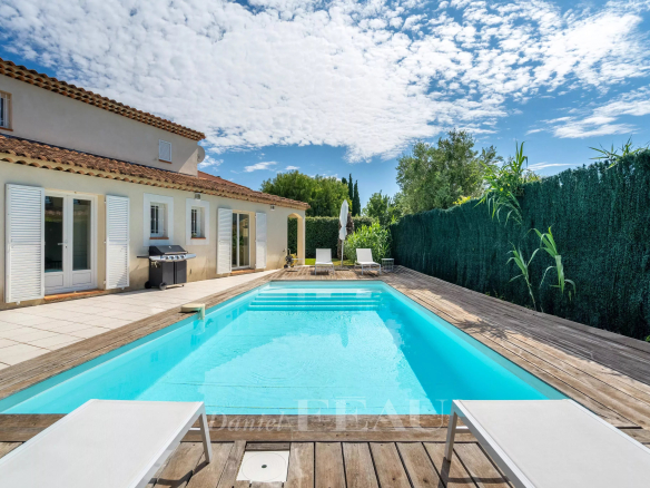 Saint-Cyr-sur-Mer – Villa familiale avec piscine