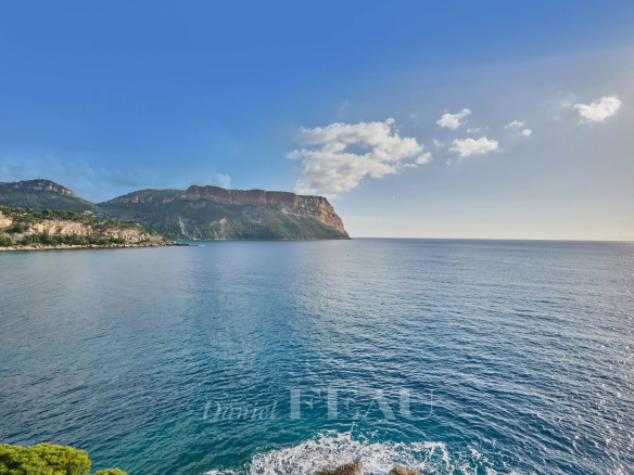 Cassis – Apartment with panoramic views