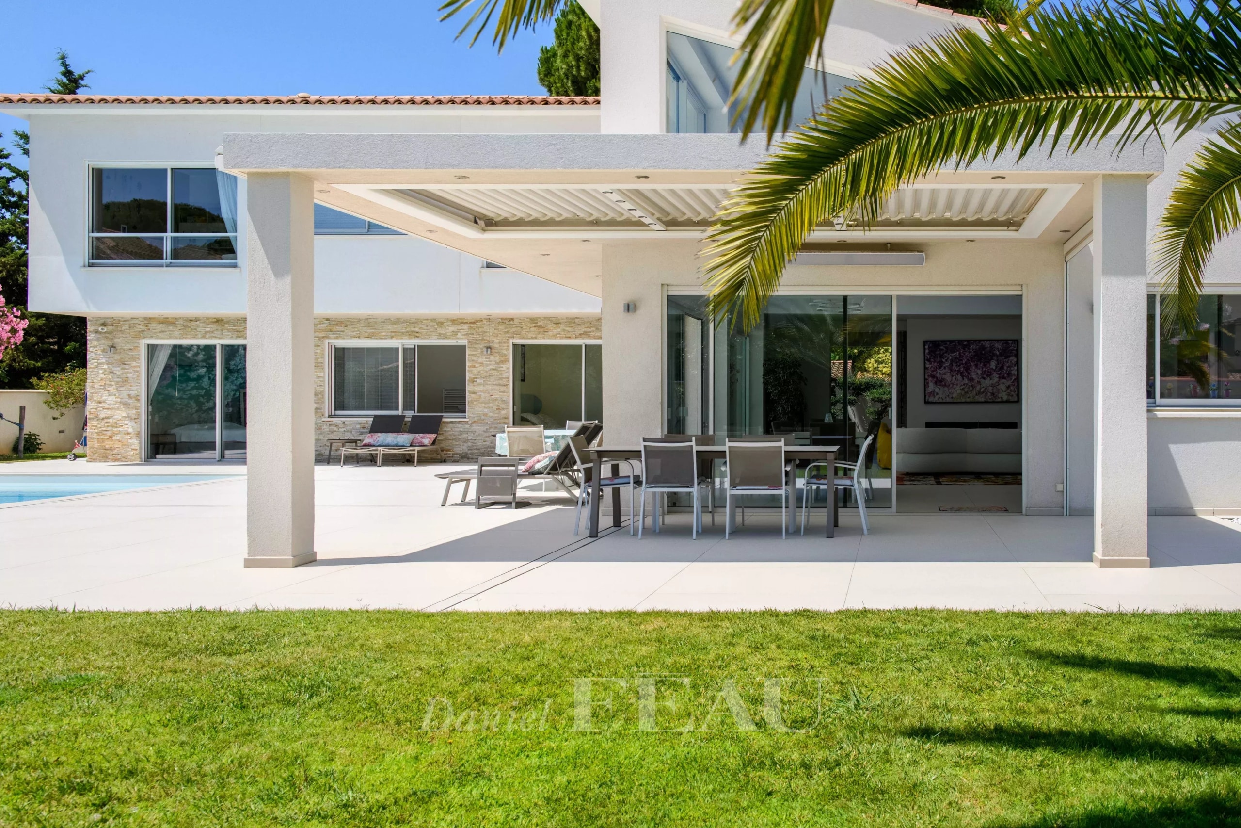 Villa contemporaine à Saint-Cyr-sur-Mer Villa contemporaine avec terrasse et piscine à Saint-Cyr-sur-Mer, Les Lecques.