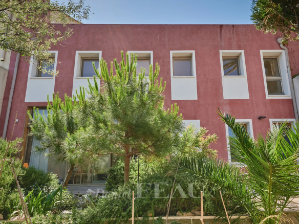 Maison moderne avec jardin dans le quartier d'Endoume à Marseille 7ème.