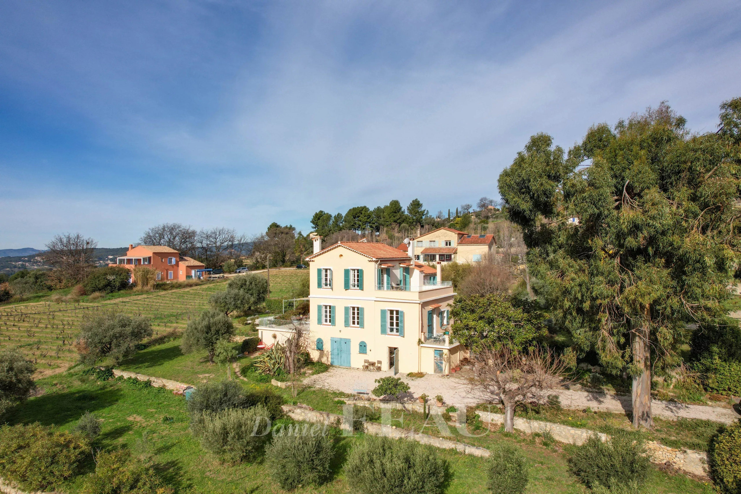 Maison de caractère début XXème avec vue sur vignes et mer, Le Castellet.