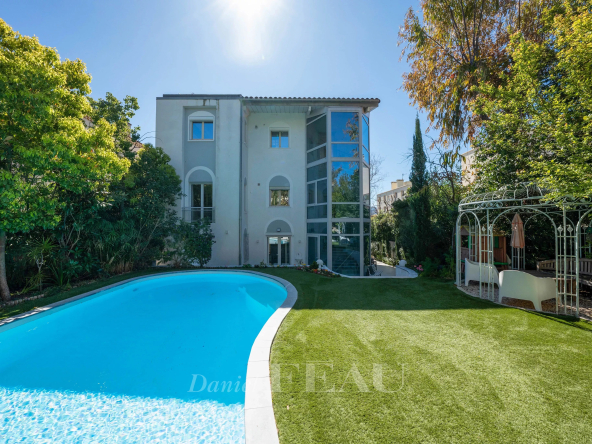 Marseille 8ème – Maison familiale au coeur d’une résidence sécurisée