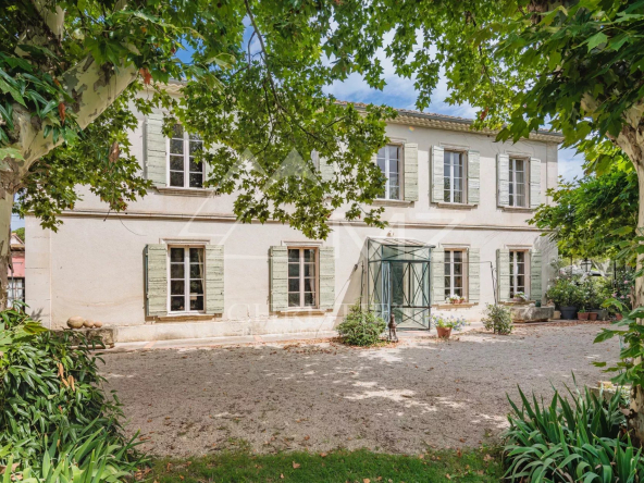Maison de Maître  avec possibilité de création bureaux