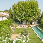 Mas provençal, entre Alpilles et Arles