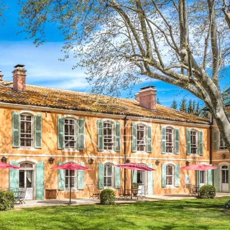 Hôtel particulier du 19ème entre Luberon et Alpilles