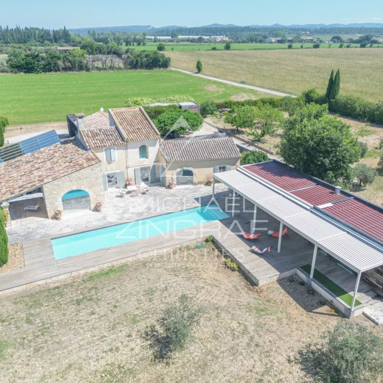 3-room apartment - Top floor - terraces, garage and swimming pool