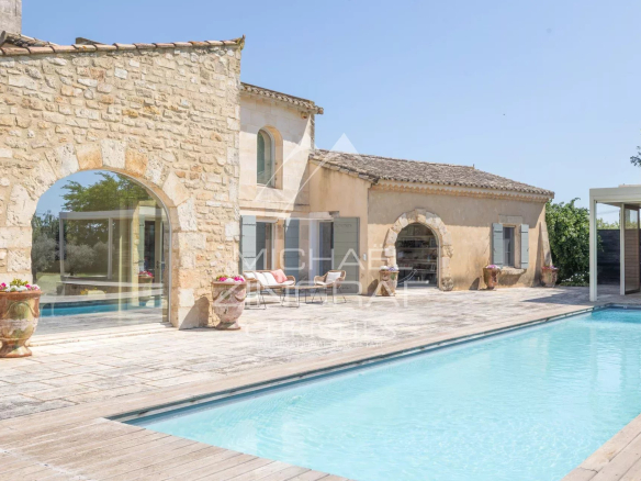 Luxury real estate photo | Charming Properties