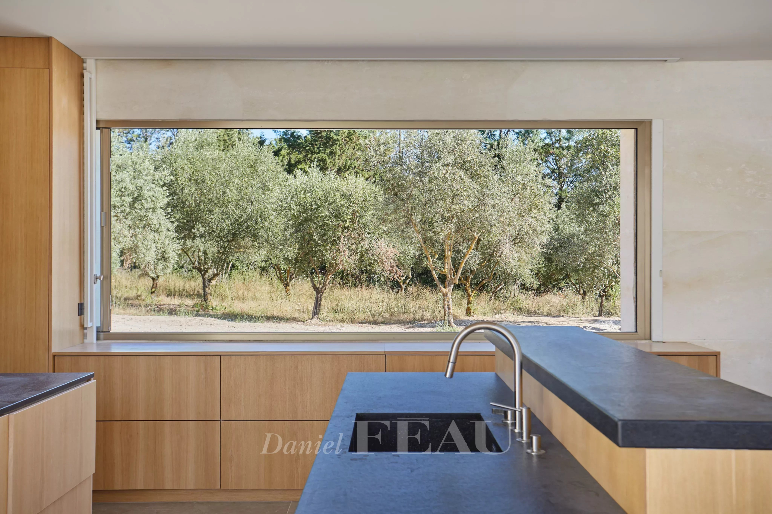 df1c05985b10aa4cdb476b10755d9afb_3bd831bbdf_4096-original