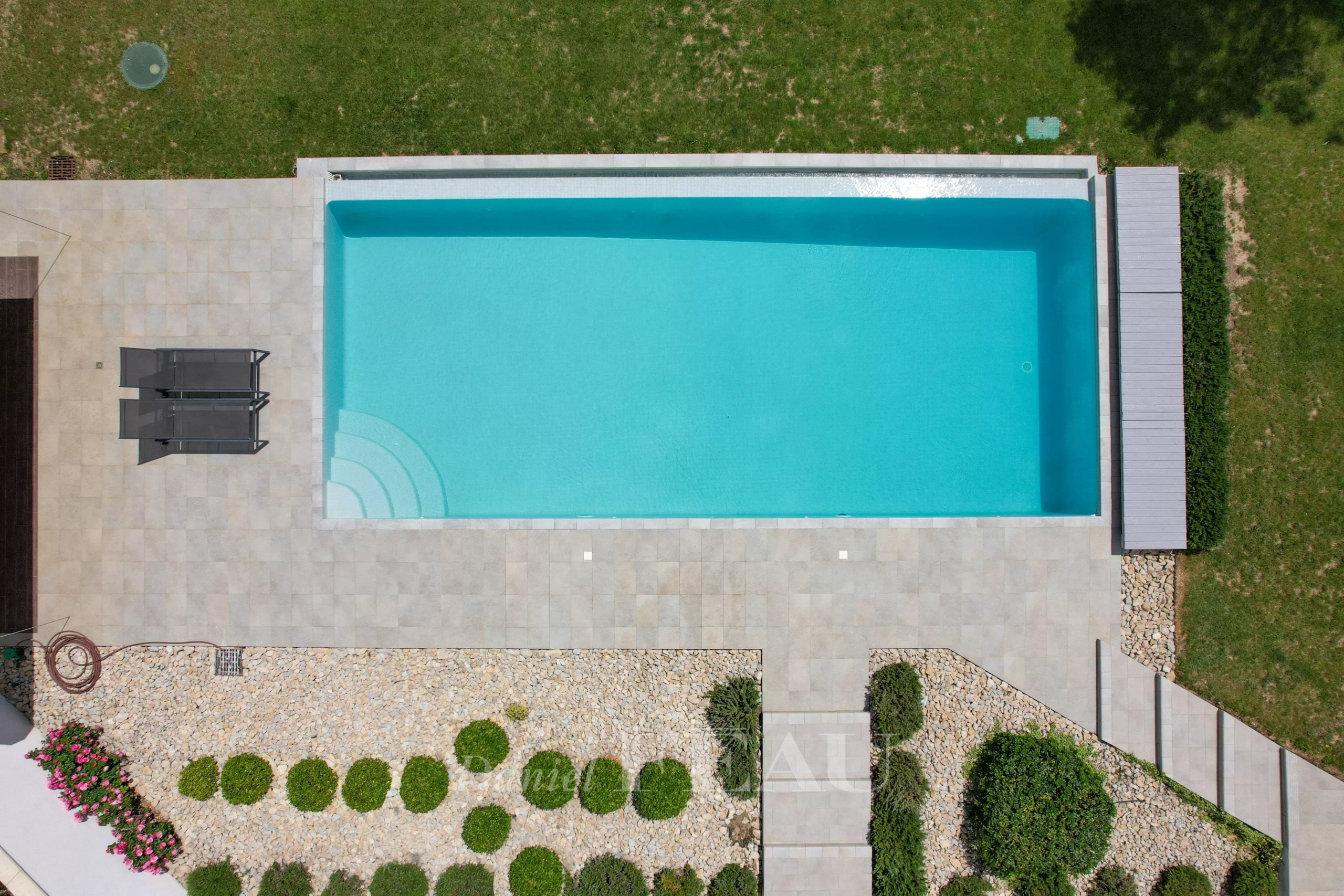 18364c7a0b6a288930b9ac56f6ee23db_07edd3a52c_4096-original