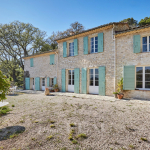 Aix en Provence - Property with 22ha