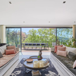 Aix-en-Provence-Contemporary house in the middle of nature