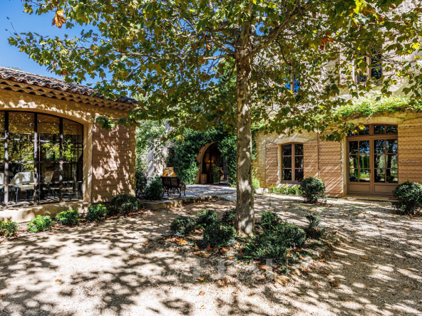 Aix en Provence – Propriété de caractère