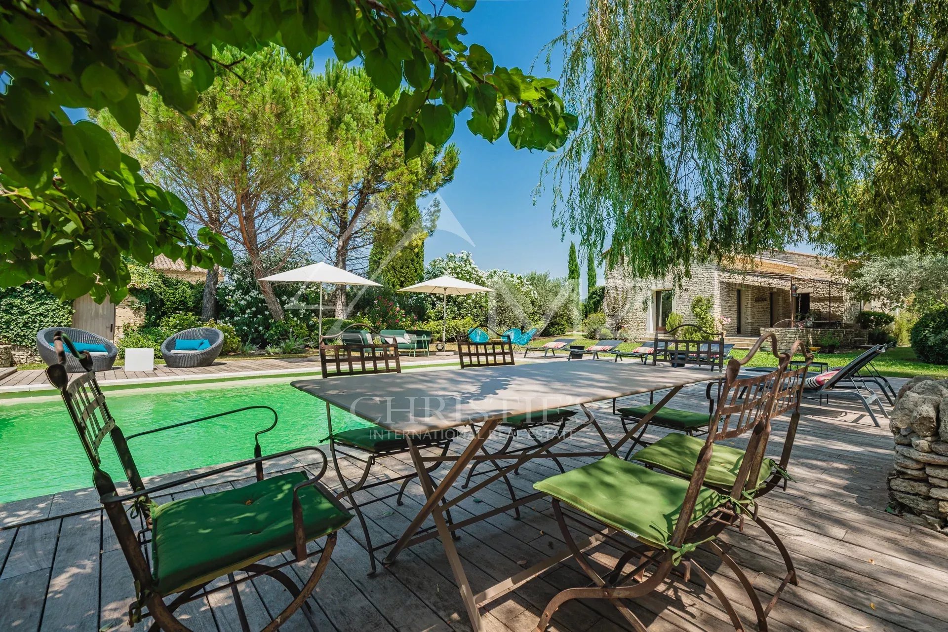 Gordes – Superbe villa en pierres avec vues