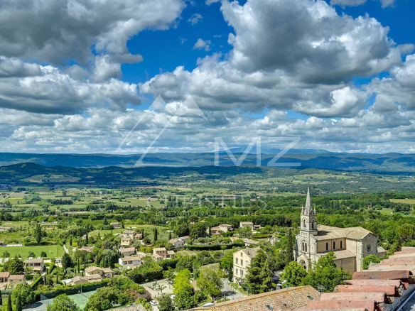 2* HOTEL RESTAURANT (Walls and business) – IN THE HEART OF THE LUBERON – EXCEPTIONAL PANORAMIC VIEW.