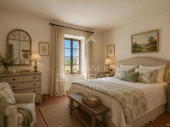 Chambre d'un mas XVIIIe à rénover avec vue sur le Luberon