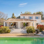 Cabrières-d’Avignon – Charmante villa dans un quartier résidentiel