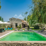 Gordes : Magnifique Villa en Pierres