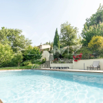 Murs – Charmante villa en pierres