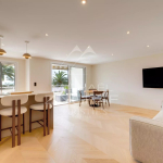 Proche Nice – Superbe appartement de 92m2 rénové avec vue mer et terrasse