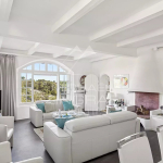 Saint-Paul-de-Vence: Exceptional apartment in the heart of the village