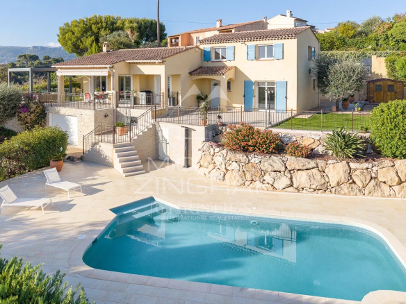 Near Nice – Charming property in a dominant position