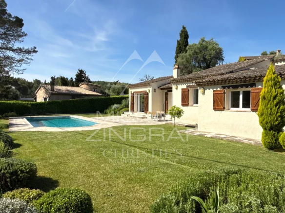 Tourrettes on wolf/ plain and absolute calm