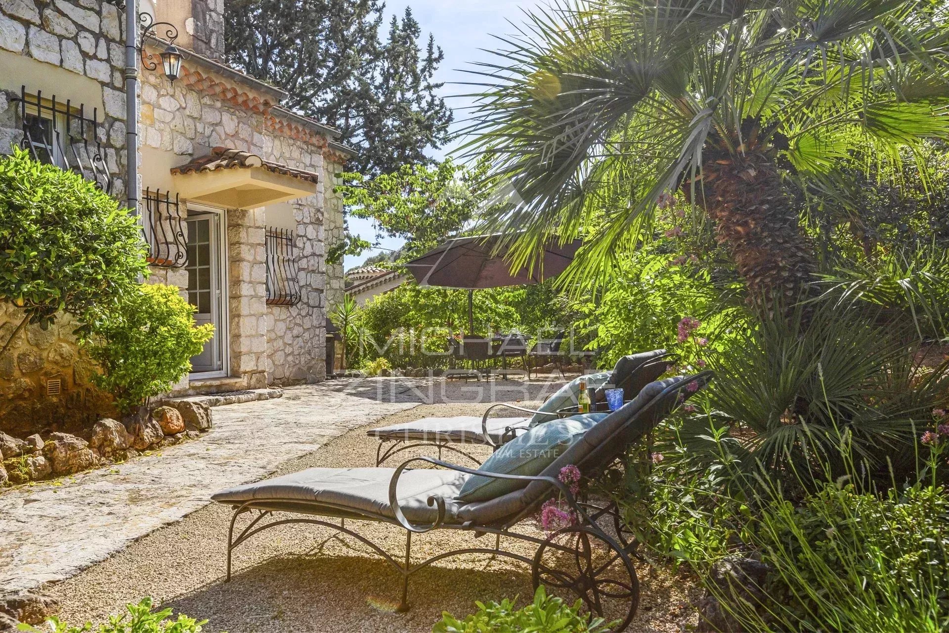 3edf594121d0737d922c40b19536d579_b194db7bdd_1920-original