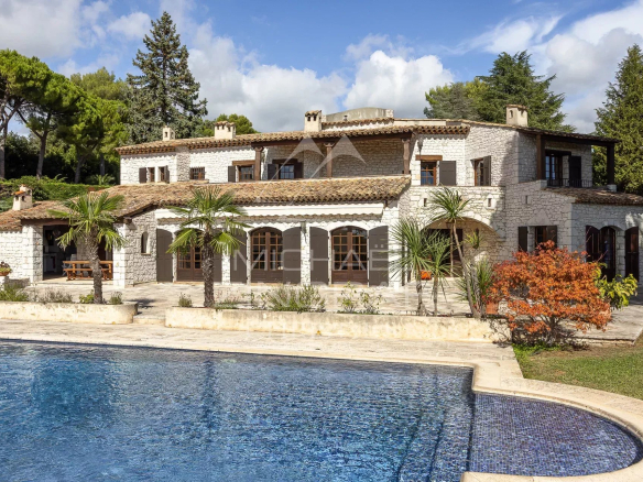 Hauts de Saint-Paul : Propriété de charme avec vue panoramique