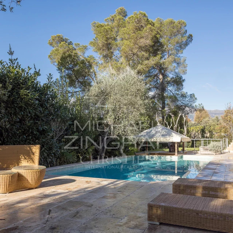 Saint-Paul de Vence – Contemporaine à pied du village