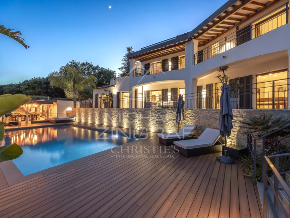 Gated estate and panoramic sea view