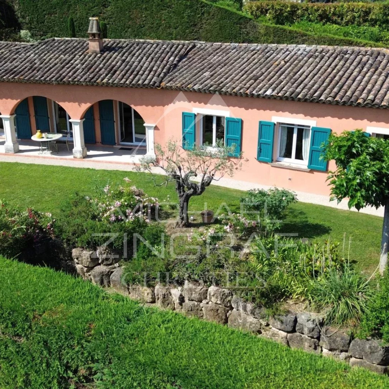Proche de Saint Paul de Vence – Villa d’architecte