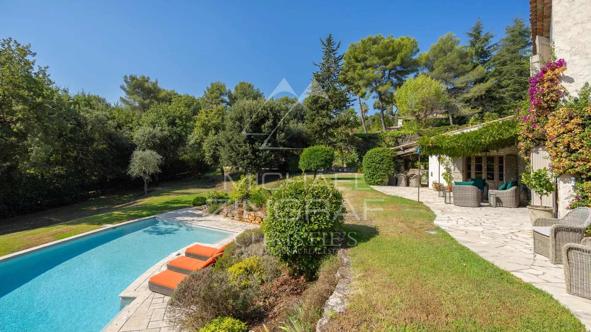 Propriété provençale avec piscine et jardin à La Colle-sur-Loup.