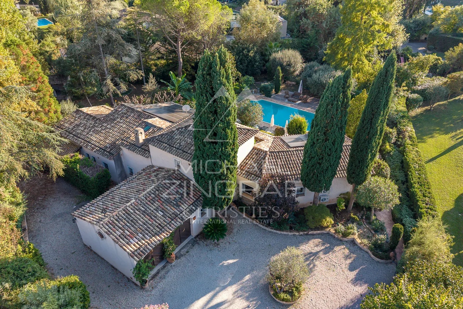 Propriété de charme avec piscine et jardins à Saint-Paul-de-Vence