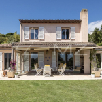 Near Nice – Charming property in private domain