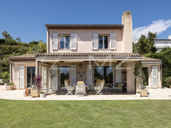 Near Nice – Charming property in private domain