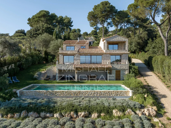 Saint-Paul de Vence – Magnificent property completely renovated