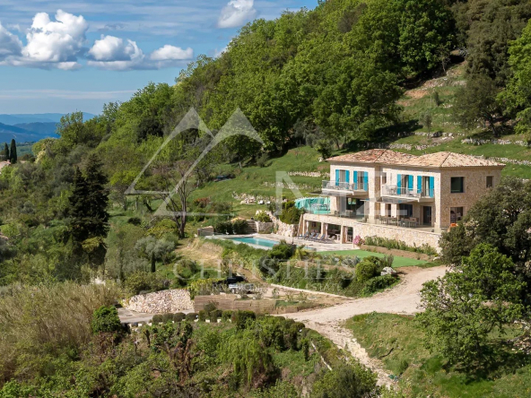 Proche Saint-Paul de Vence – Vue mer époustouflante