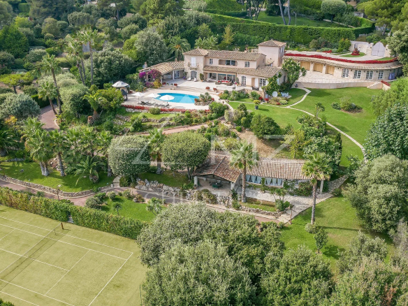 Proche Saint-Paul de Vence – Luxurieuse villa
