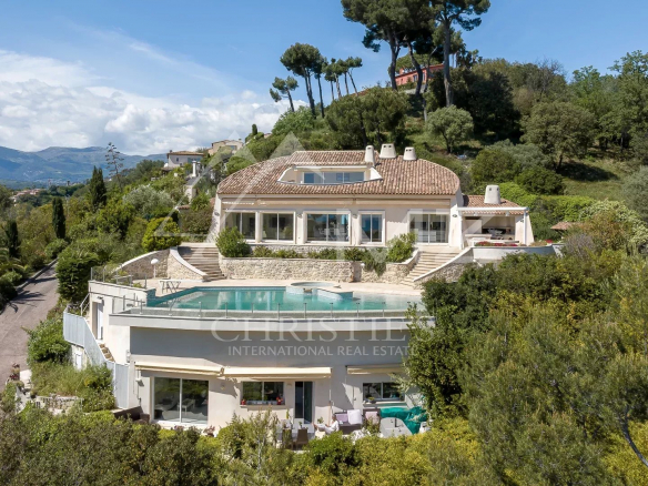 Proche Saint-Paul de Vence – Magnifique vue mer et village